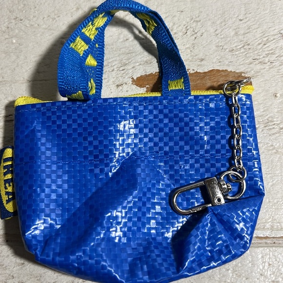 Bag Charms - Picture 15 of 16